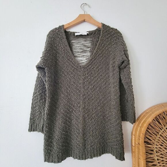 Astr Sweaters - Astr the Label Olive Green V-neck Sweater Distressed Ladder Back S